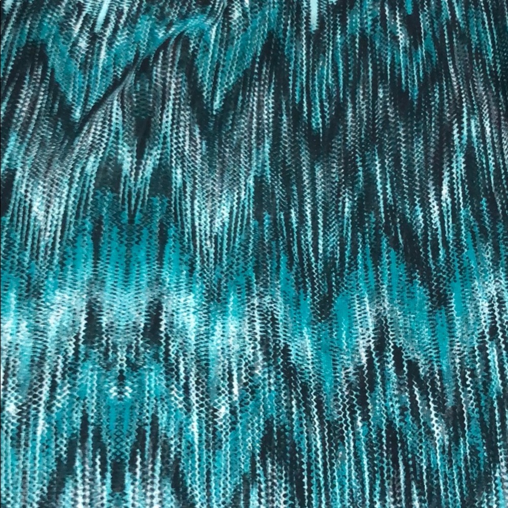 Chevron Pattern sheer Blouse - Picture 2 of 5